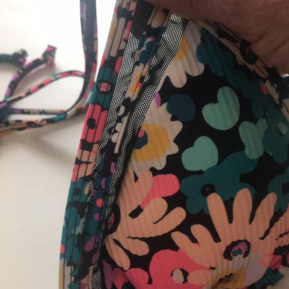 Body Glove Bikini Floral & Black - Picture 8 of 13